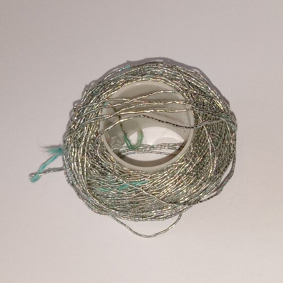 🎯 10 for $10 / Embroidery Thread Silver - Picture 3 of 7